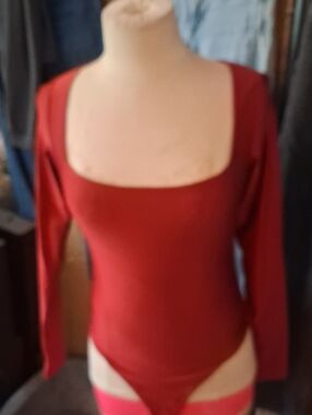naked wardrobe Red Long-Sleeve Square-Neck Bodysuit